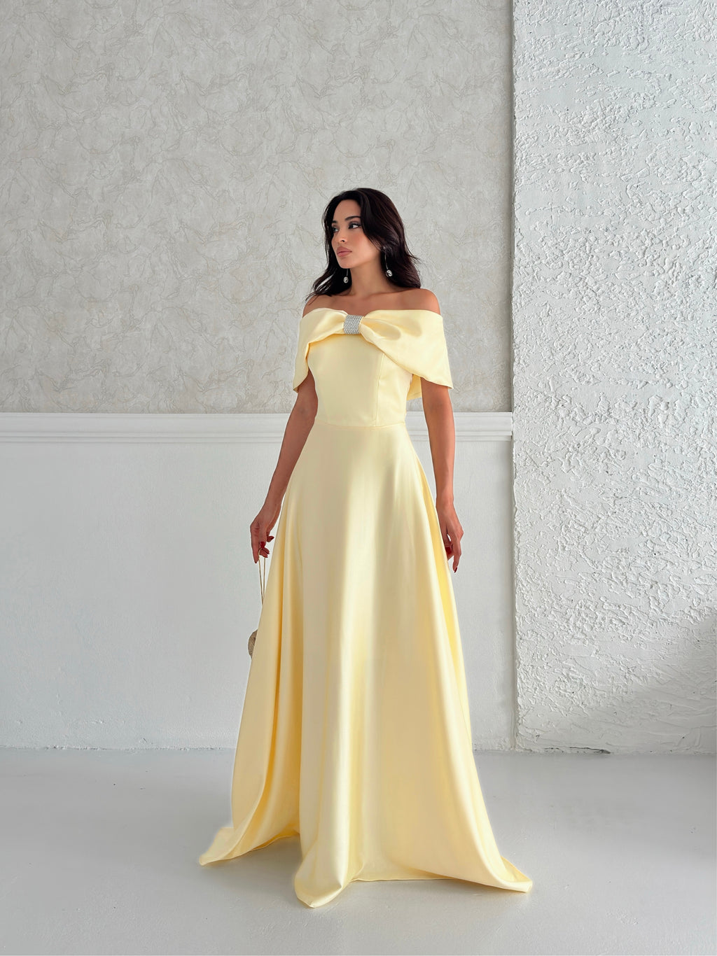 Off-Shoulder Bow Structured Satin Maxi Dress - Pale Yellow