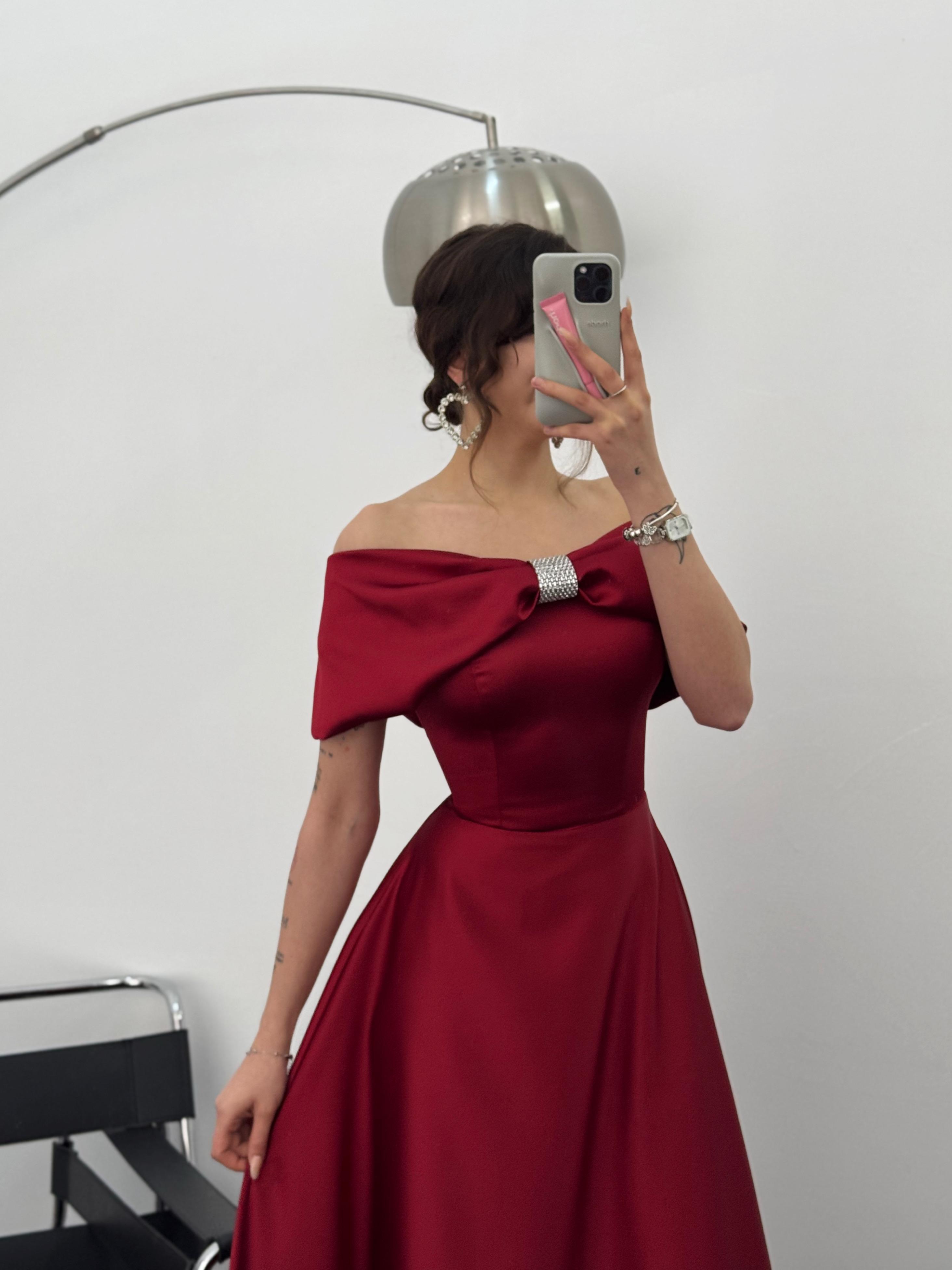 Off-Shoulder Bow Structured Satin Maxi Dress - Burgundy
